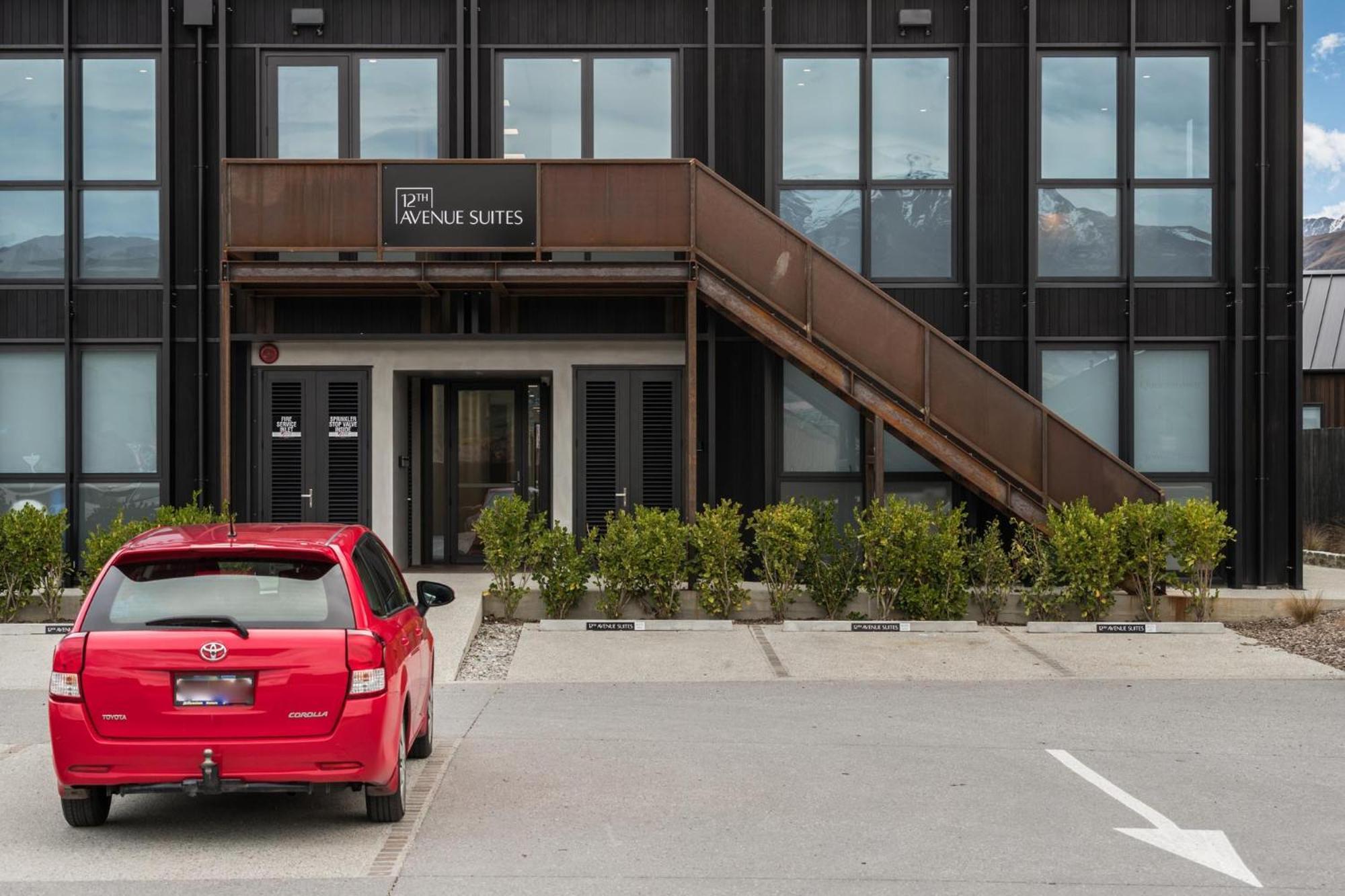 12Th Avenue Suites Κουίνσταουν Εξωτερικό φωτογραφία