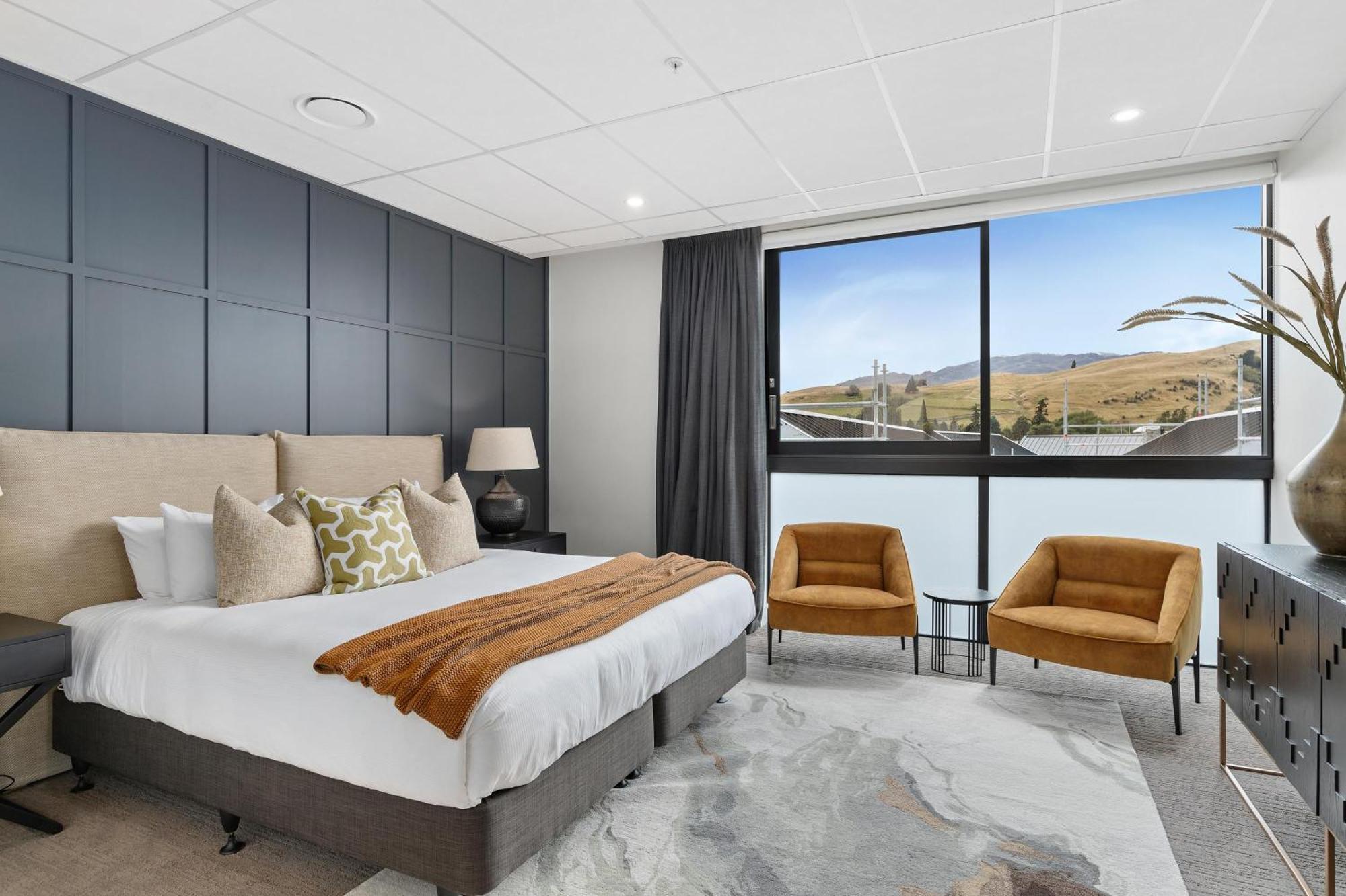 12Th Avenue Suites Κουίνσταουν Εξωτερικό φωτογραφία